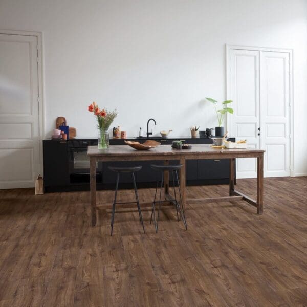 Buy Quick-Step Alpha Bloom Autumn Oak Chocolate AVMPU40199