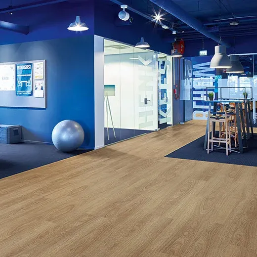 Forbo Allura Flex 0.55 Natural Giant Oak 60284FL5 flooring - main product shot showing texture and color