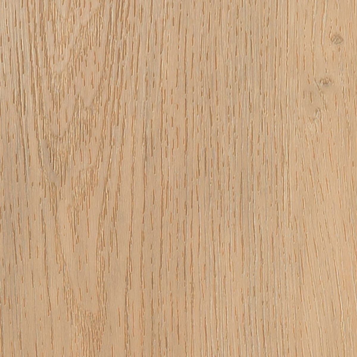 Invictus Ultimus Majestic Oak Sierra flooring - detail view showing texture and color