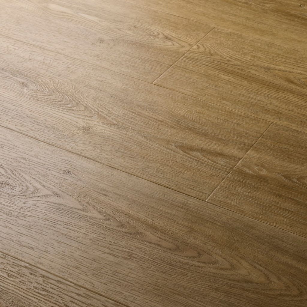 Elements Inspirations Holm Oak Plank EIP10 installed flooring detail showing wood grain pattern